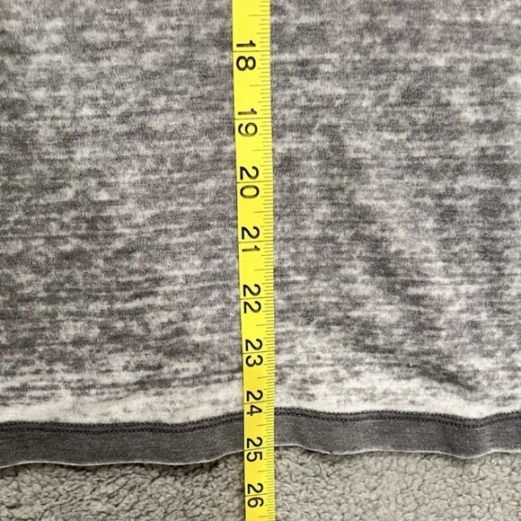 Koolaburra by Ugg Marvel Avengers Women's 3/4 Sleeve Distressed T-Shirt Small - Picture 6 of 7